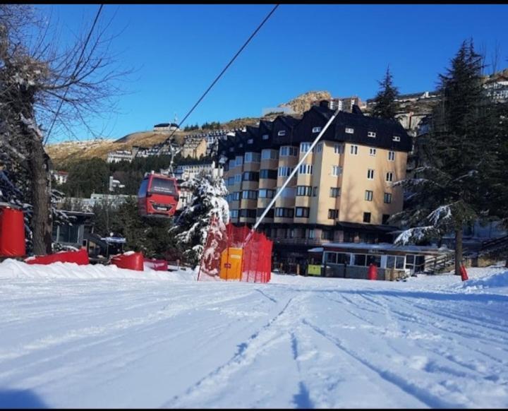 Apartamento Ameto En La Plaza Pradollano"Junto Al Telecabina Borreguiles" シエラネバダ エクステリア 写真